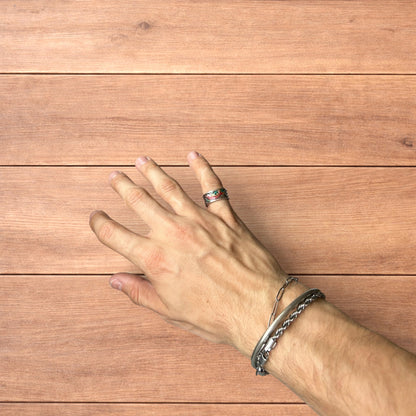 Lovely vintage style stainless steel retro fish band ring in silver.