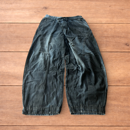 Super baggy vintage style wide leg skater fit jeans in faded washed dark blue/grey.