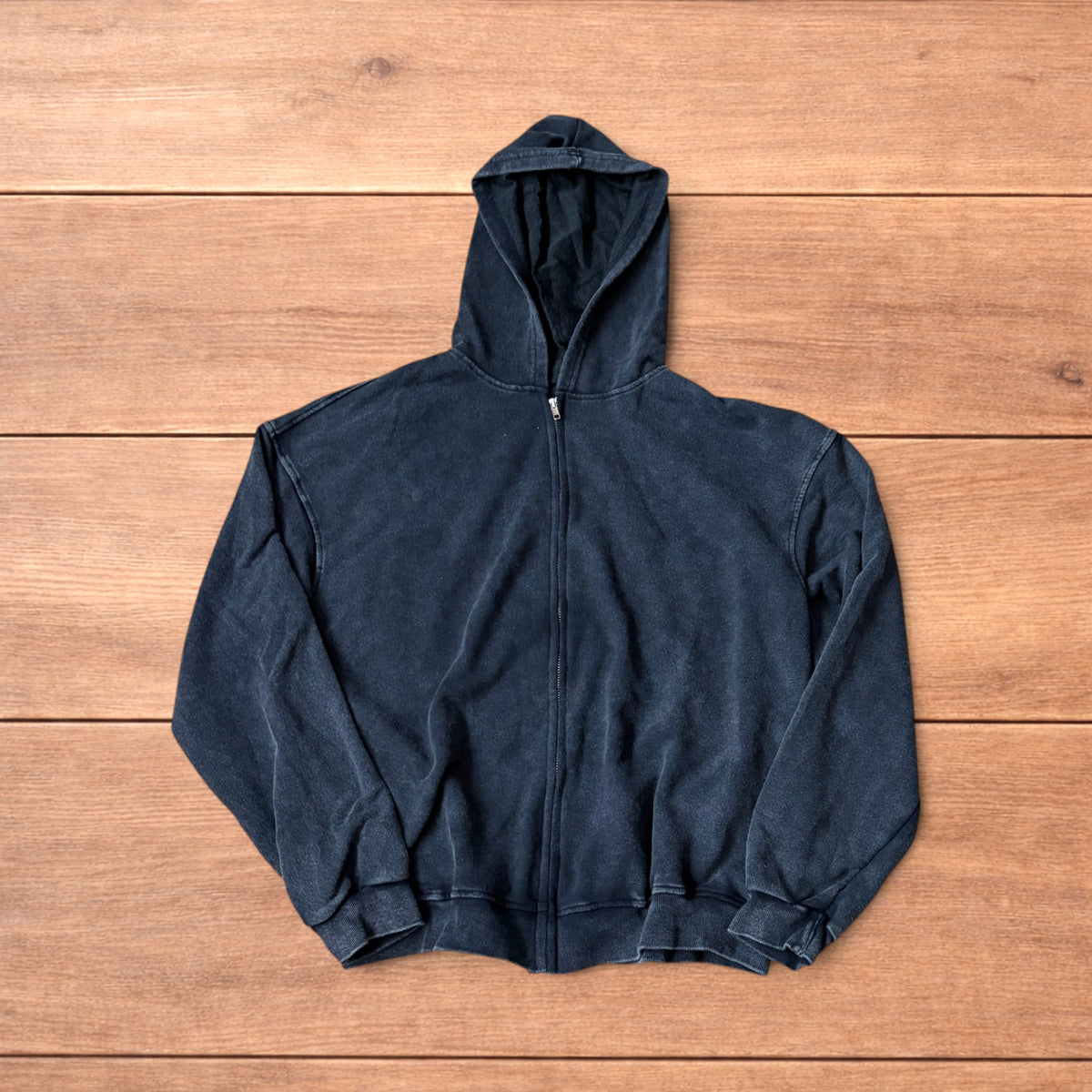 Vintage style baggy zip up hoodie jumper in washed black.