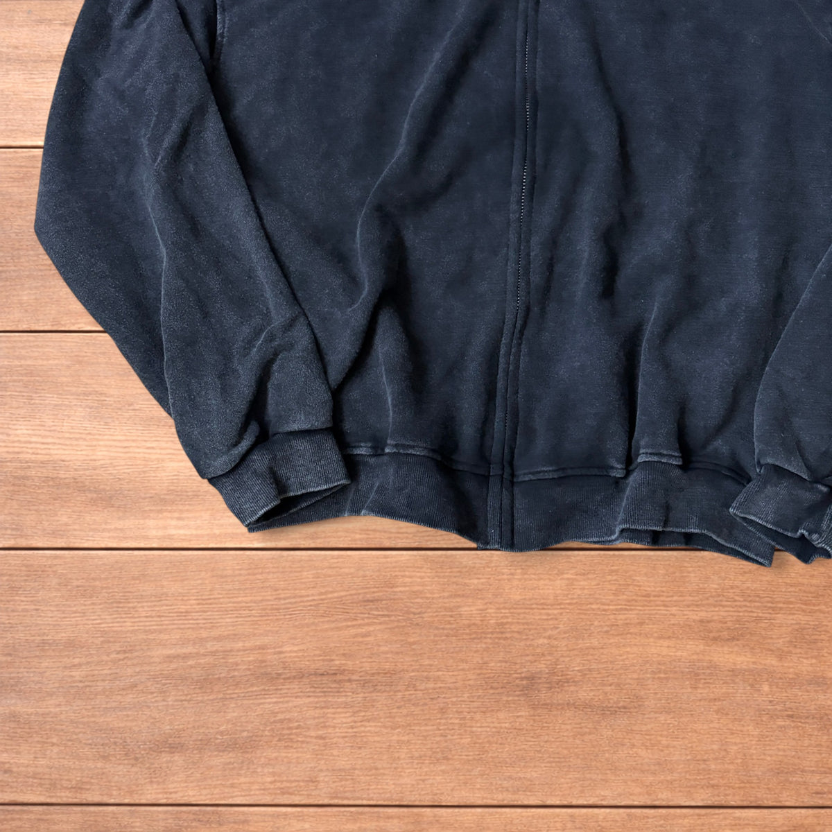 Vintage style baggy zip up hoodie jumper in washed black.