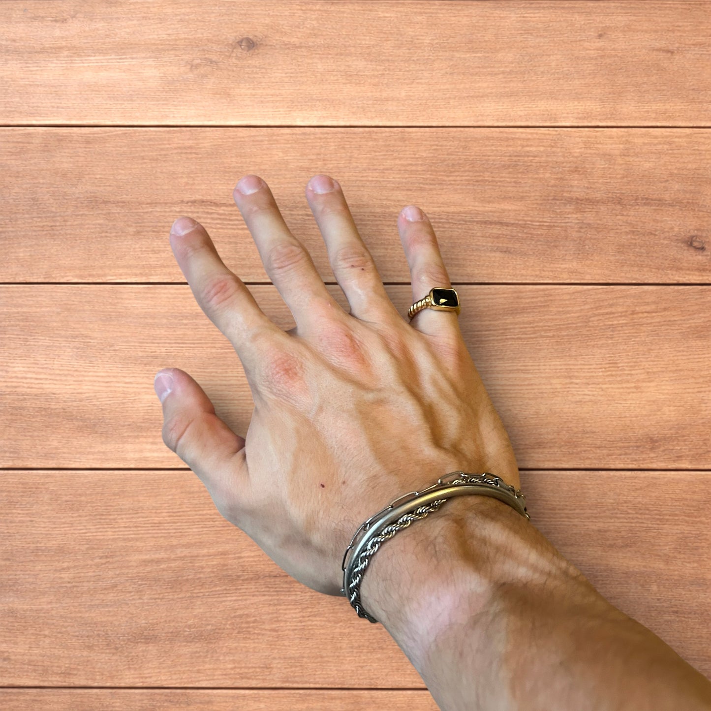 Lovely vintage style gold ring with black gemstone.