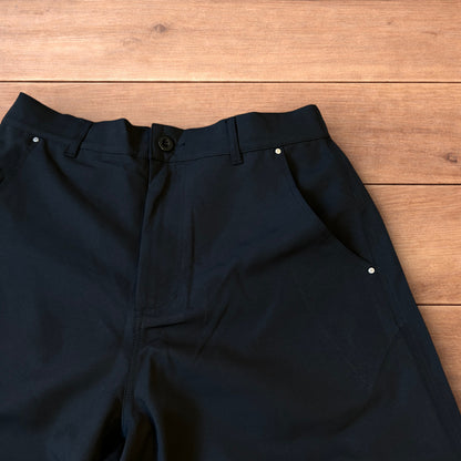 Vintage style baggy wide leg balloon fit tailored trousers in black.