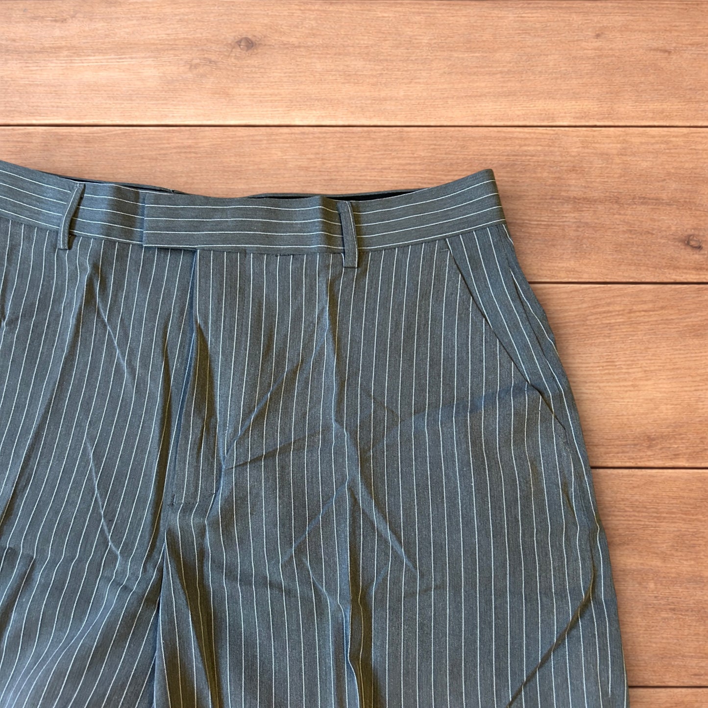 Vintage style baggy wide leg pinstripe tailored trousers in grey.