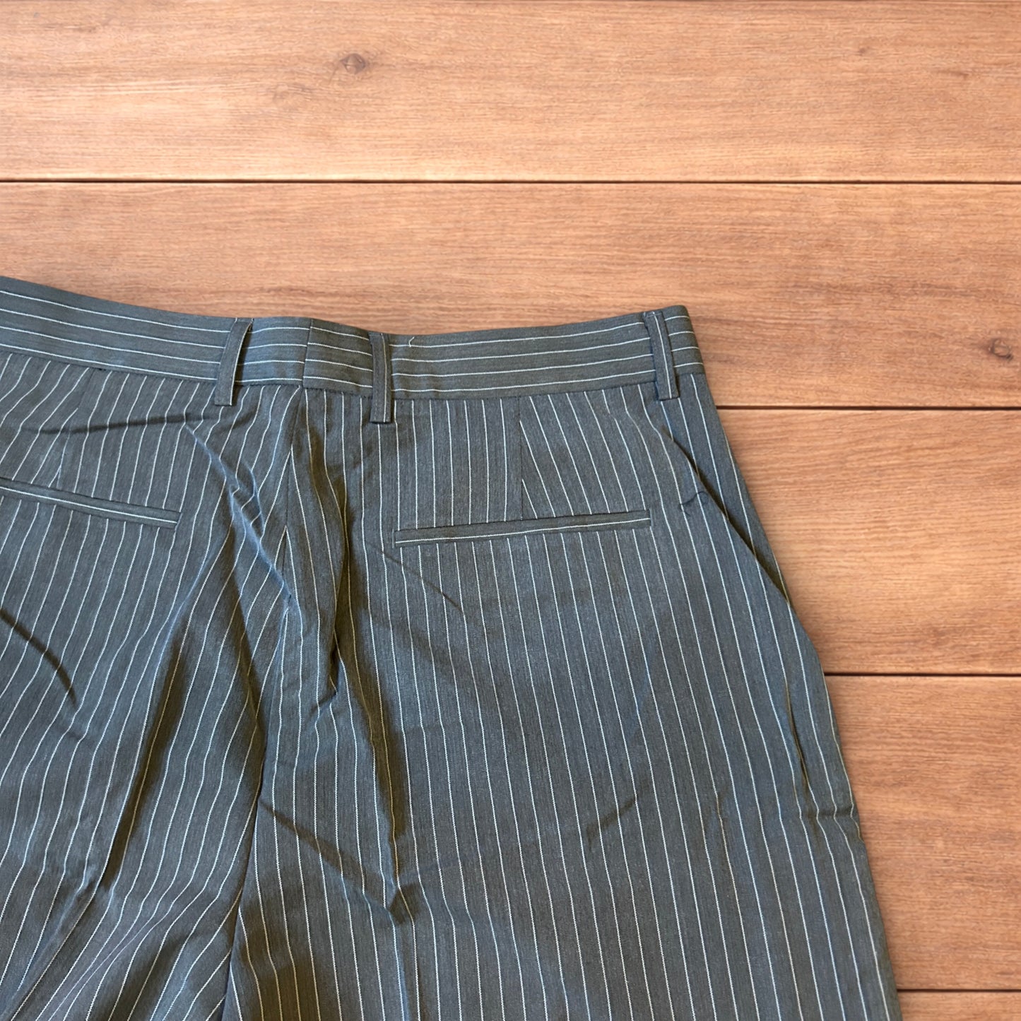 Vintage style baggy wide leg pinstripe tailored trousers in grey.