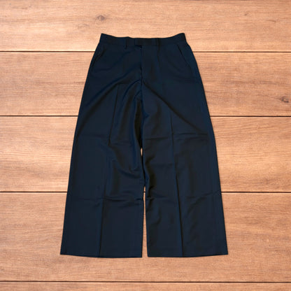 Vintage style baggy wide leg tailored trousers in black.