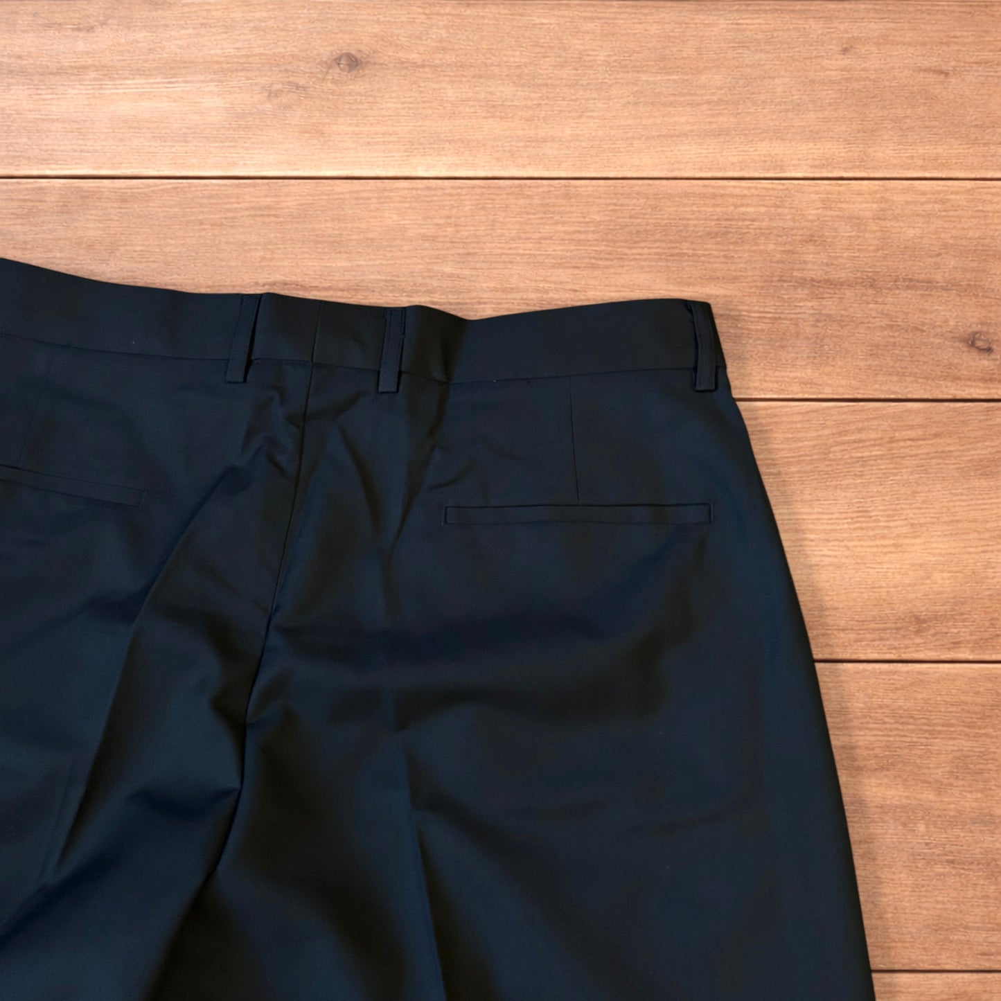 Vintage style baggy wide leg tailored trousers in black.