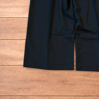 Vintage style baggy wide leg tailored trousers in black.
