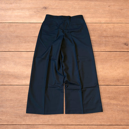 Vintage style baggy wide leg tailored trousers in black.