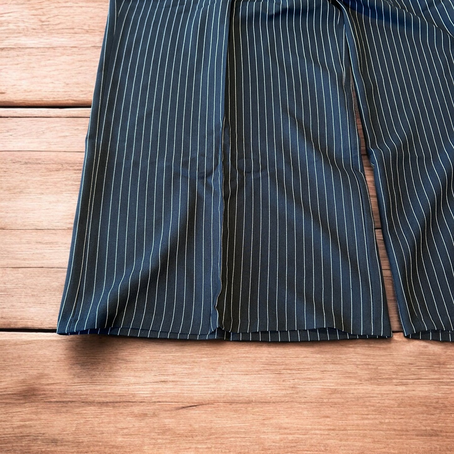 Vintage style baggy wide leg pinstripe trousers in black/white.