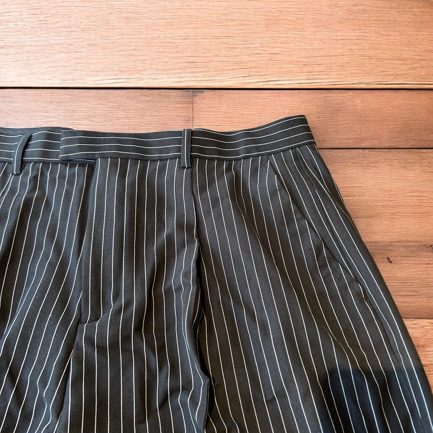 Vintage style baggy wide leg pinstripe trousers in black/white.