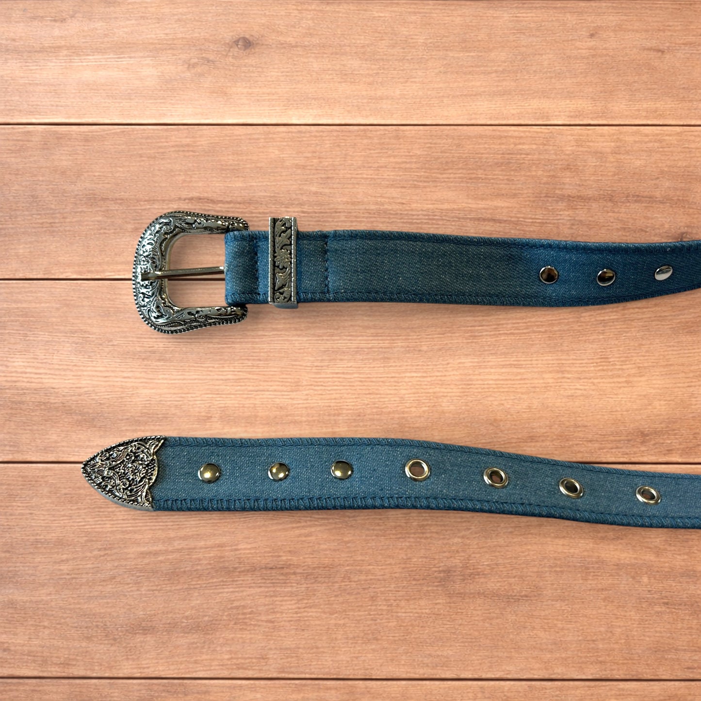 Lovely vintage style boho denim belt in blue with silver buckle.