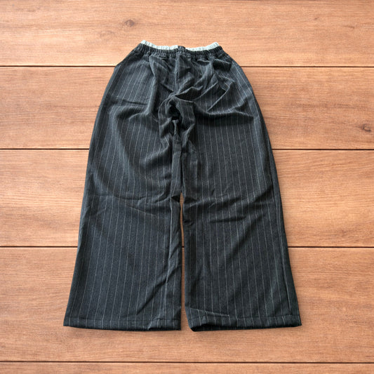 Lovely baggy wide leg pinstripe lounge pants trousers in dark grey.