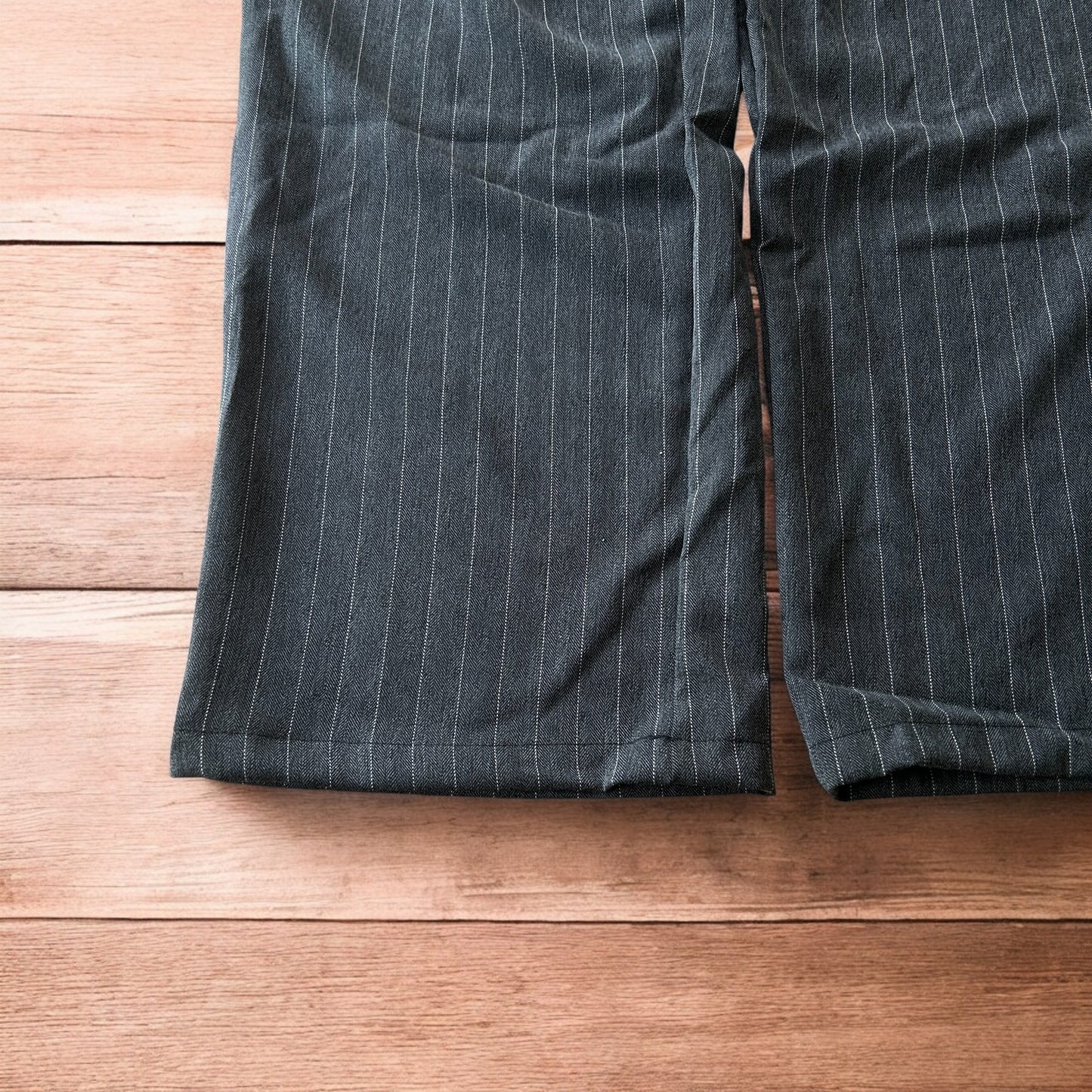 Lovely baggy wide leg pinstripe lounge pants trousers in dark grey.