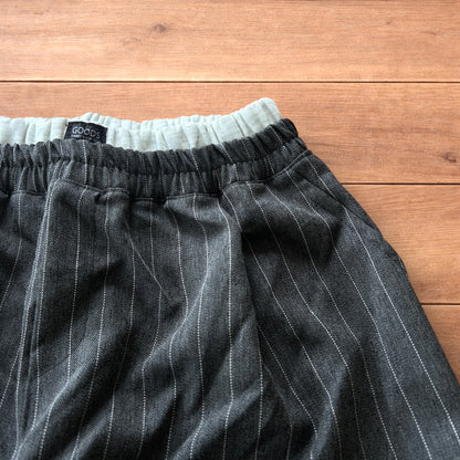 Lovely baggy wide leg pinstripe lounge pants trousers in dark grey.