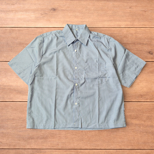 Lovely striped lightweight short sleeve button up shirt in blue/white.