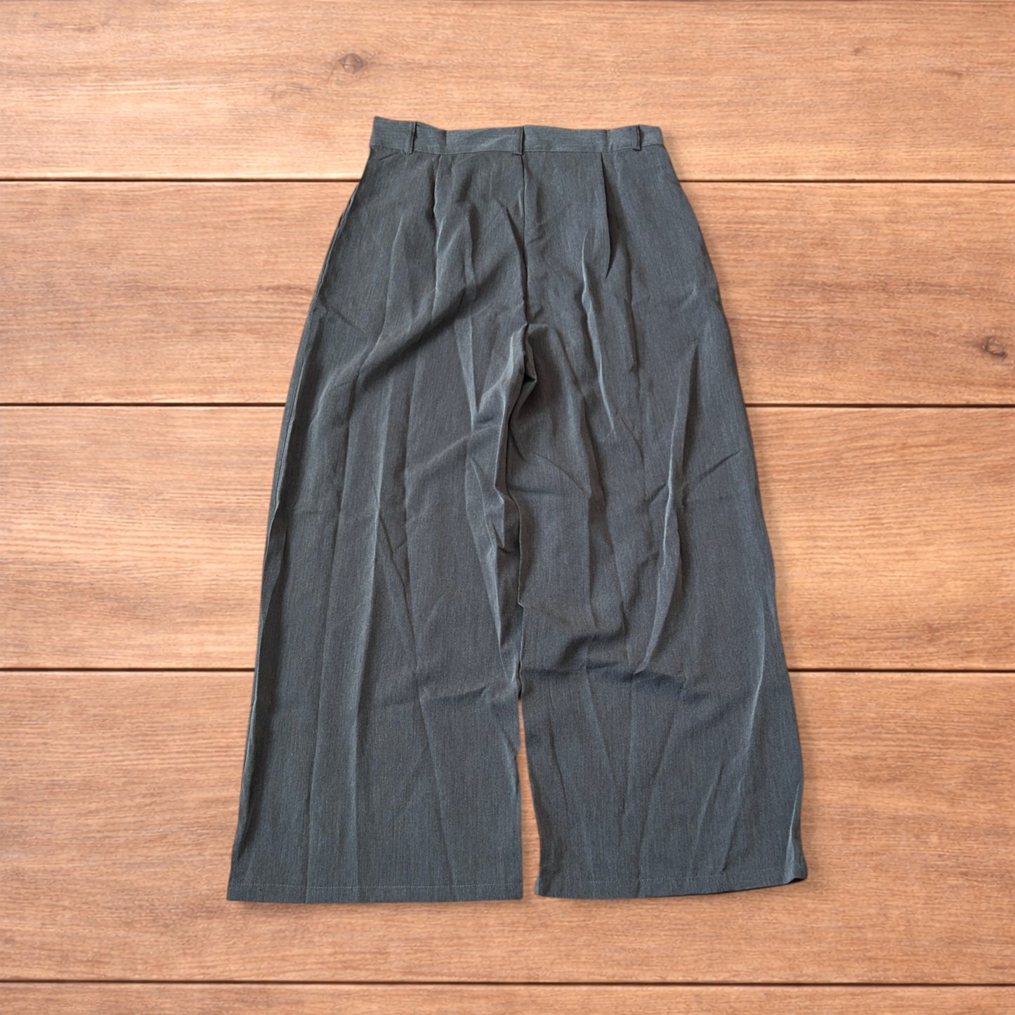 Vintage style baggy wide leg tailored trousers in mid grey.