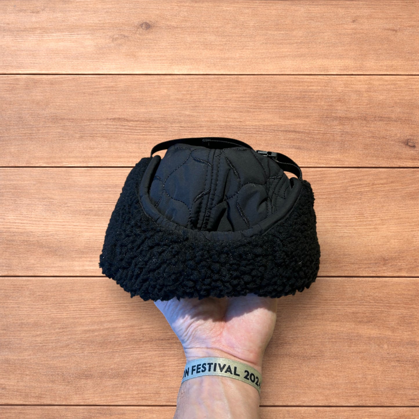 Insane Russian Trapper Korean padded fluffy hat cap in black.