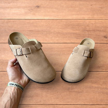 Lovely suede mules clogs shoes in beige/cream.