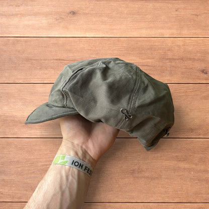 Vintage style newsboy painter flat cap beret in khaki green.