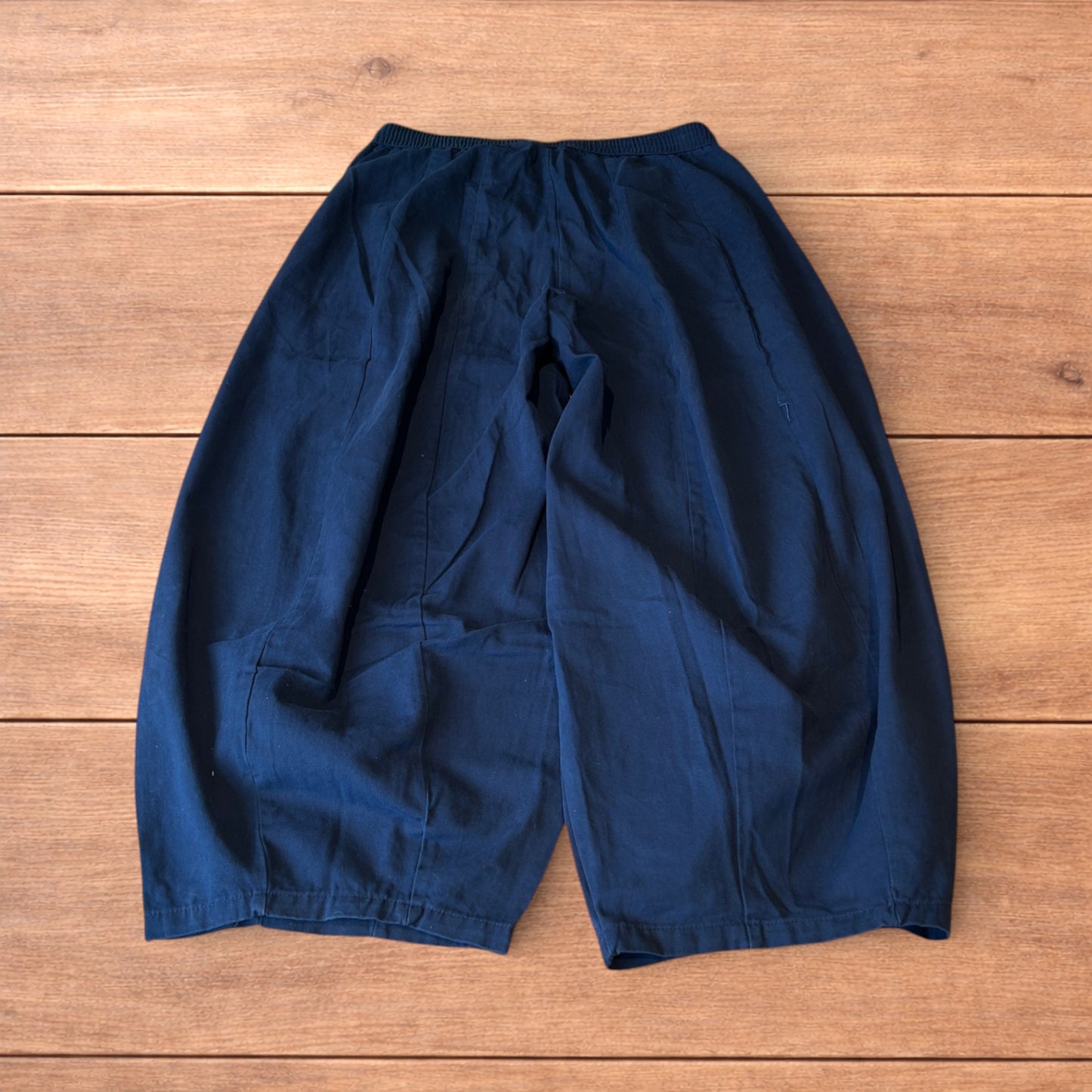 Incredible super baggy wide leg parachute trousers in dark navy blue.