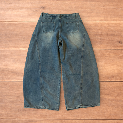 Incredible vintage style baggy wide leg skater fit jeans with fade in light blue.