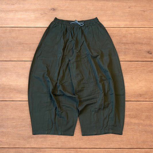 Incredible super baggy wide leg parachute trousers in khaki green.