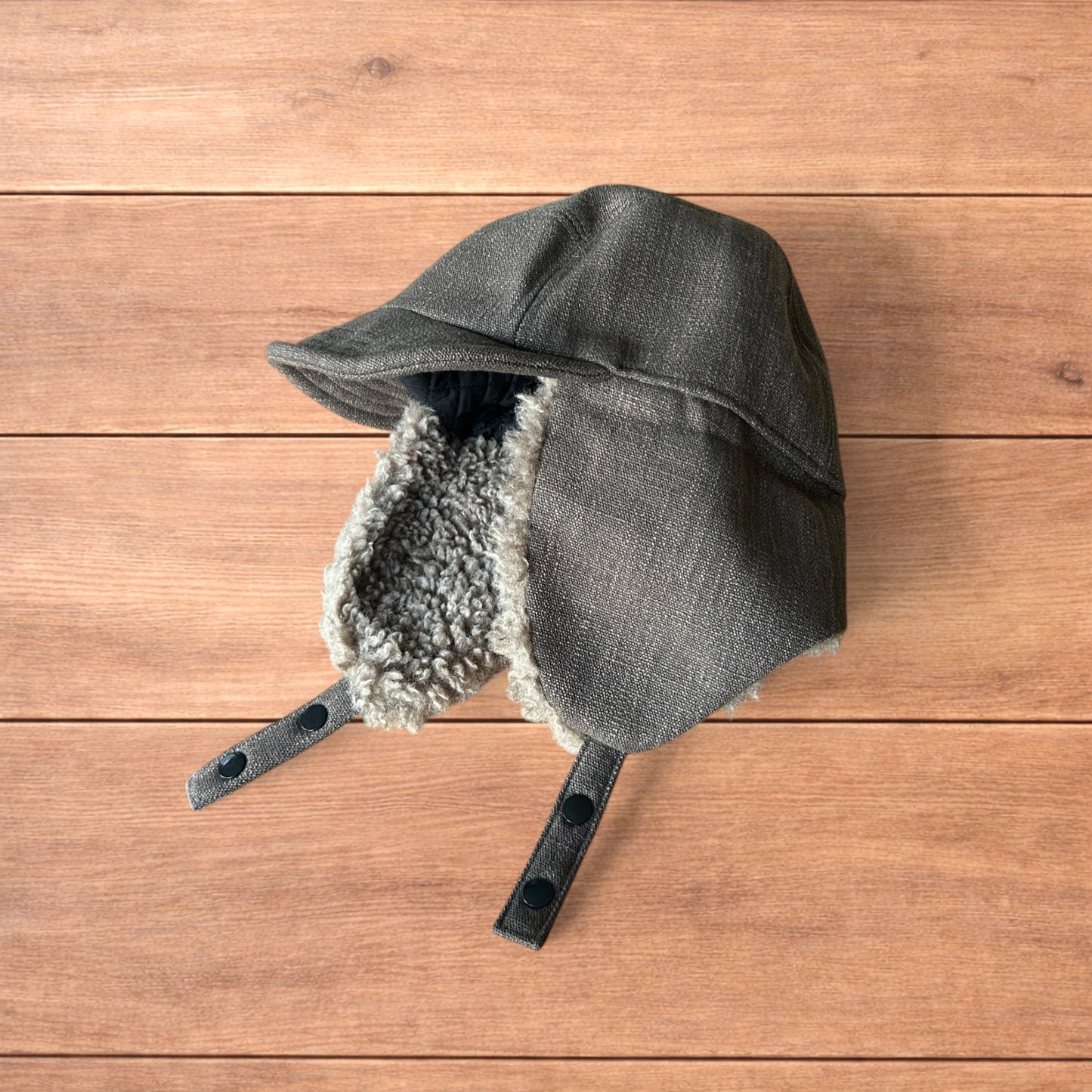 Fluffy Woolen padded trapper deer stalker hat cap in brown.