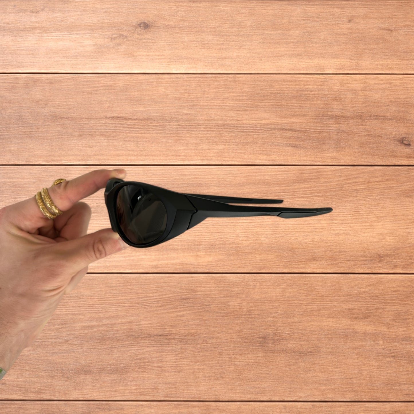 Insane mirrored polarised sunglasses in black with black lense.