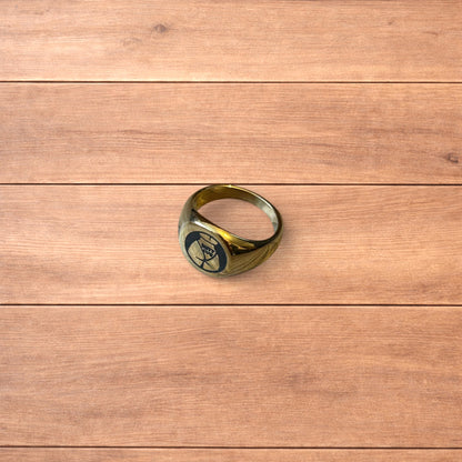 Lovely stainless steel gold Butt Club women figure signet ring.