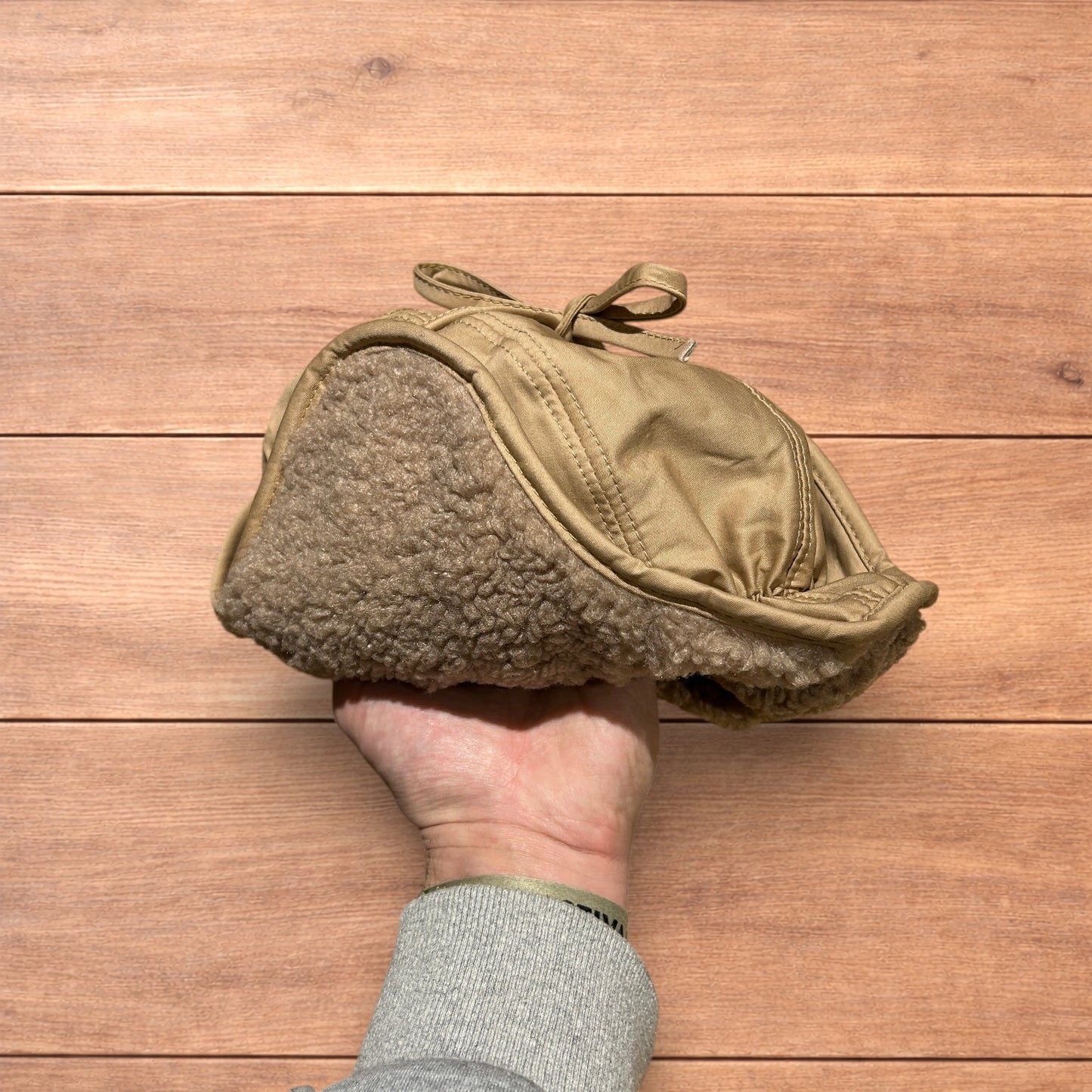 Insane Russian Trapper Korean padded fluffy hat cap in khaki/brown.