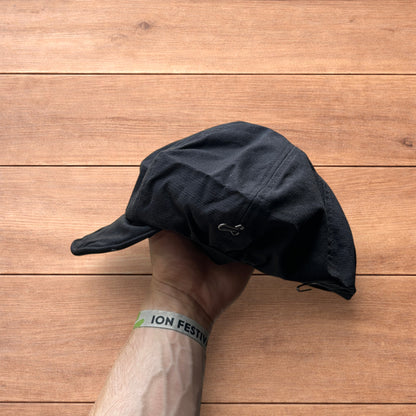 Vintage style newsboy painter flat cap beret in black.