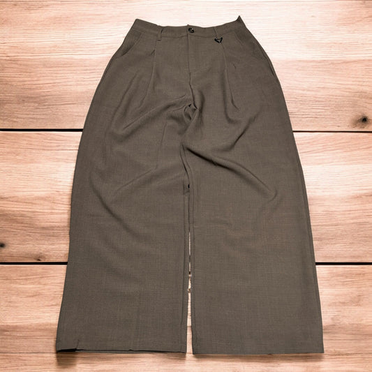 Incredible vintage style baggy wide leg tailored trousers in brown.