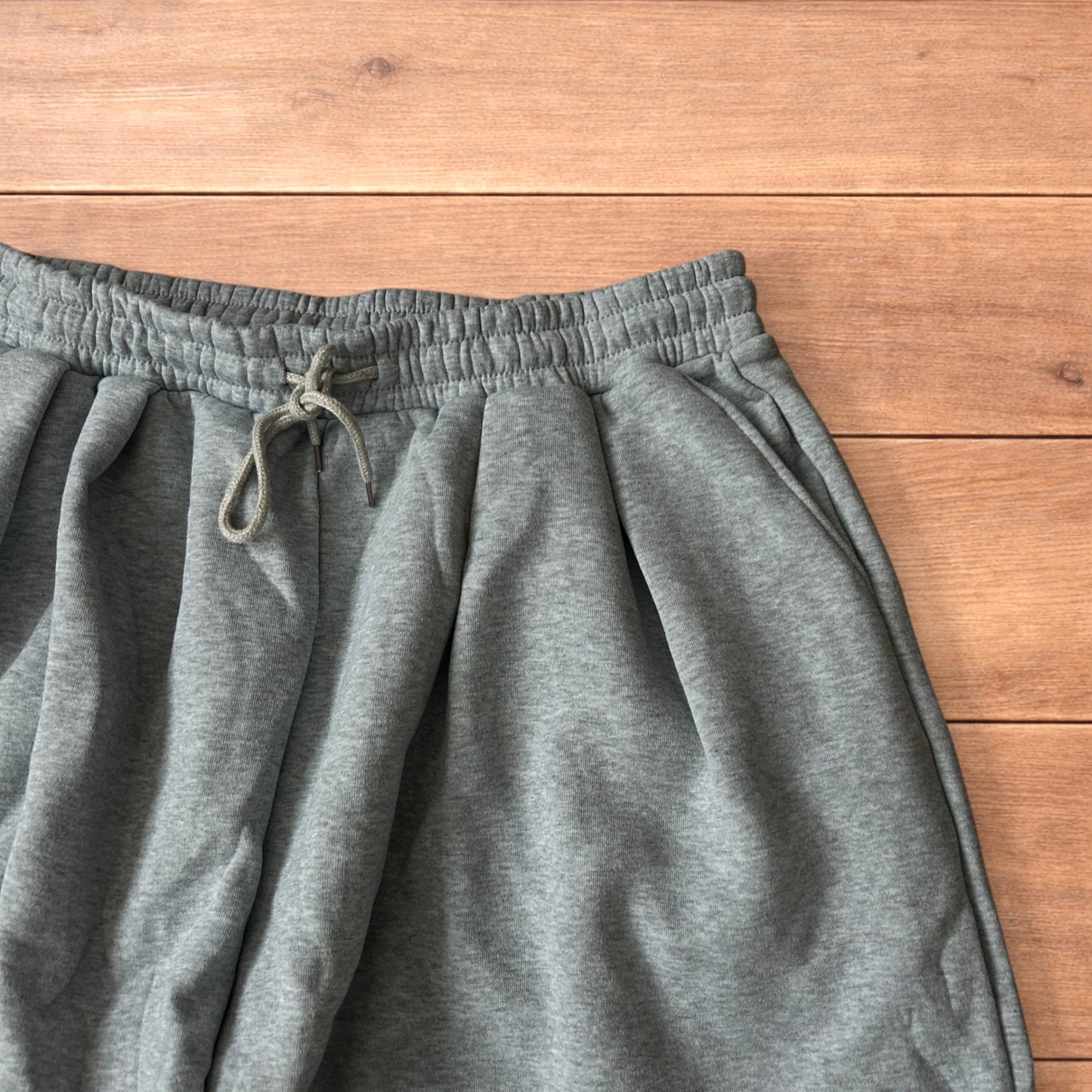 Lovely super baggy wide leg Japanese joggers in marl grey.