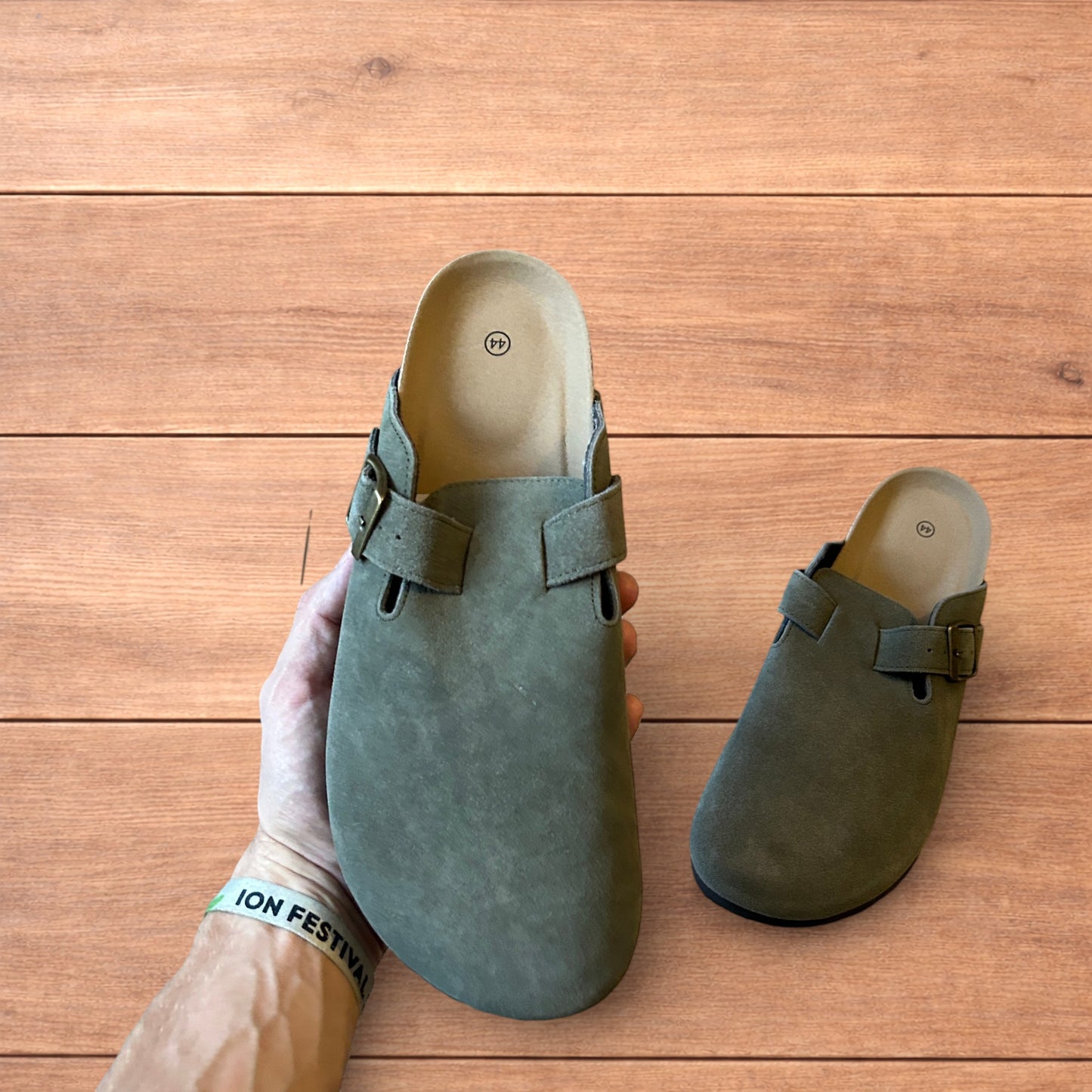 Lovely suede mules clogs shoes in khaki green.