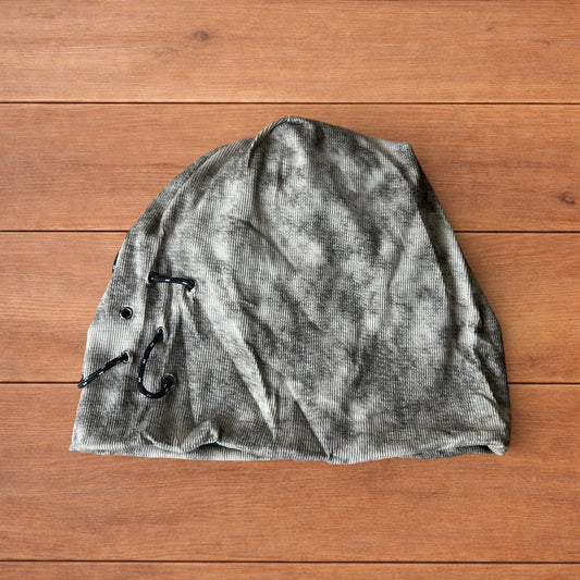 Cool winter camo tundra print beanie hat in khaki/brown.