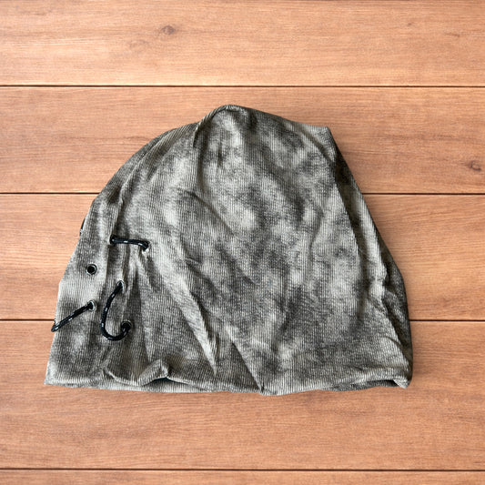 Cool winter camo tundra print beanie hat in khaki/brown.