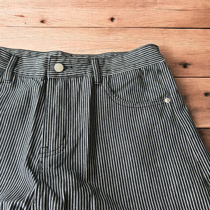 Vintage style wide leg baggy pinstripe trousers in black/white.