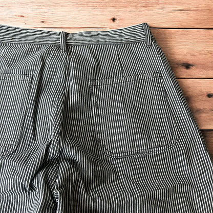 Vintage style wide leg baggy pinstripe trousers in black/white.