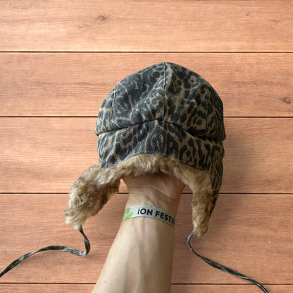 Vintage style trapper Russian ear flap hat cap in leopard & beige colour way.