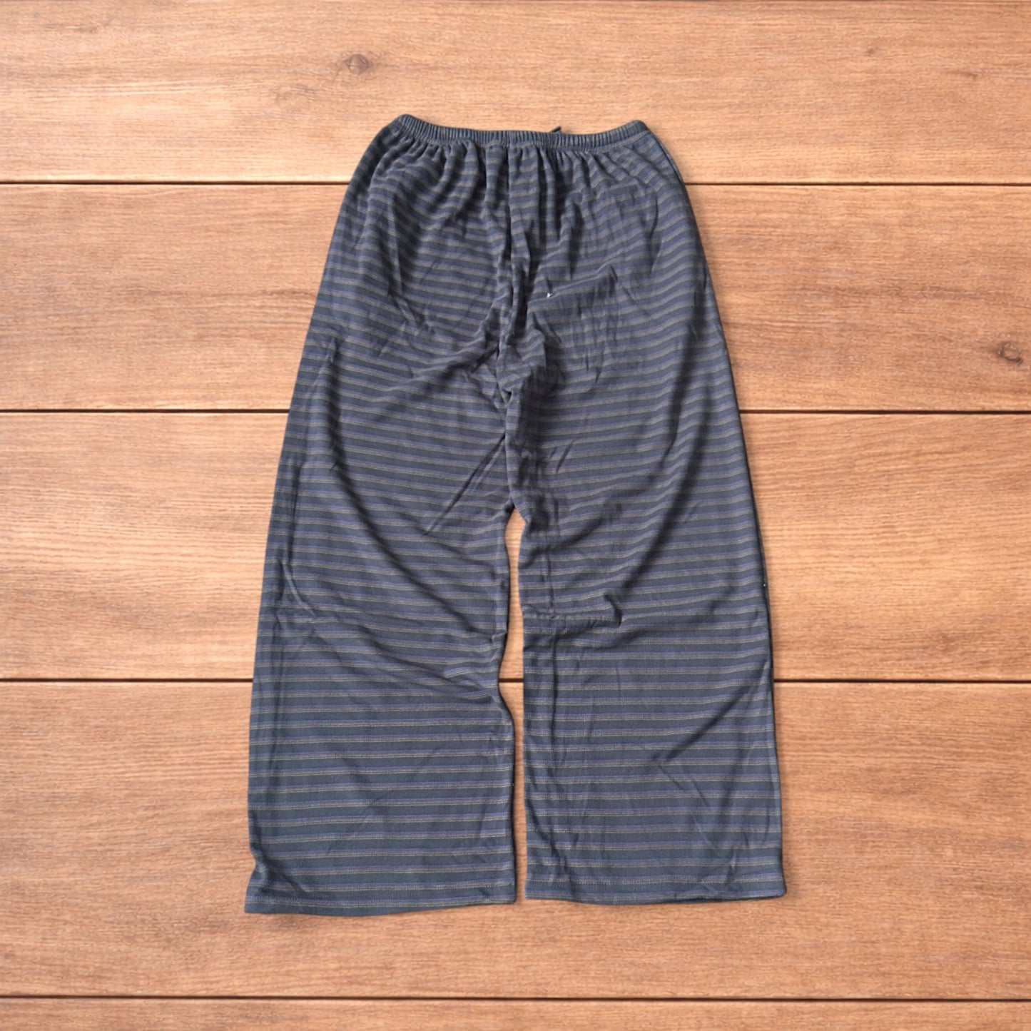 Lovely straight leg striped fleece lounge pants trousers in purple/yellow.