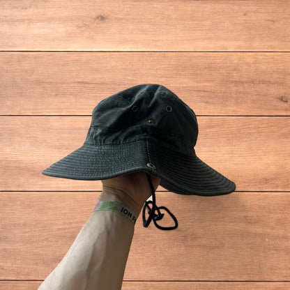 Vintage style denim fishermans boonie hat in washed black.