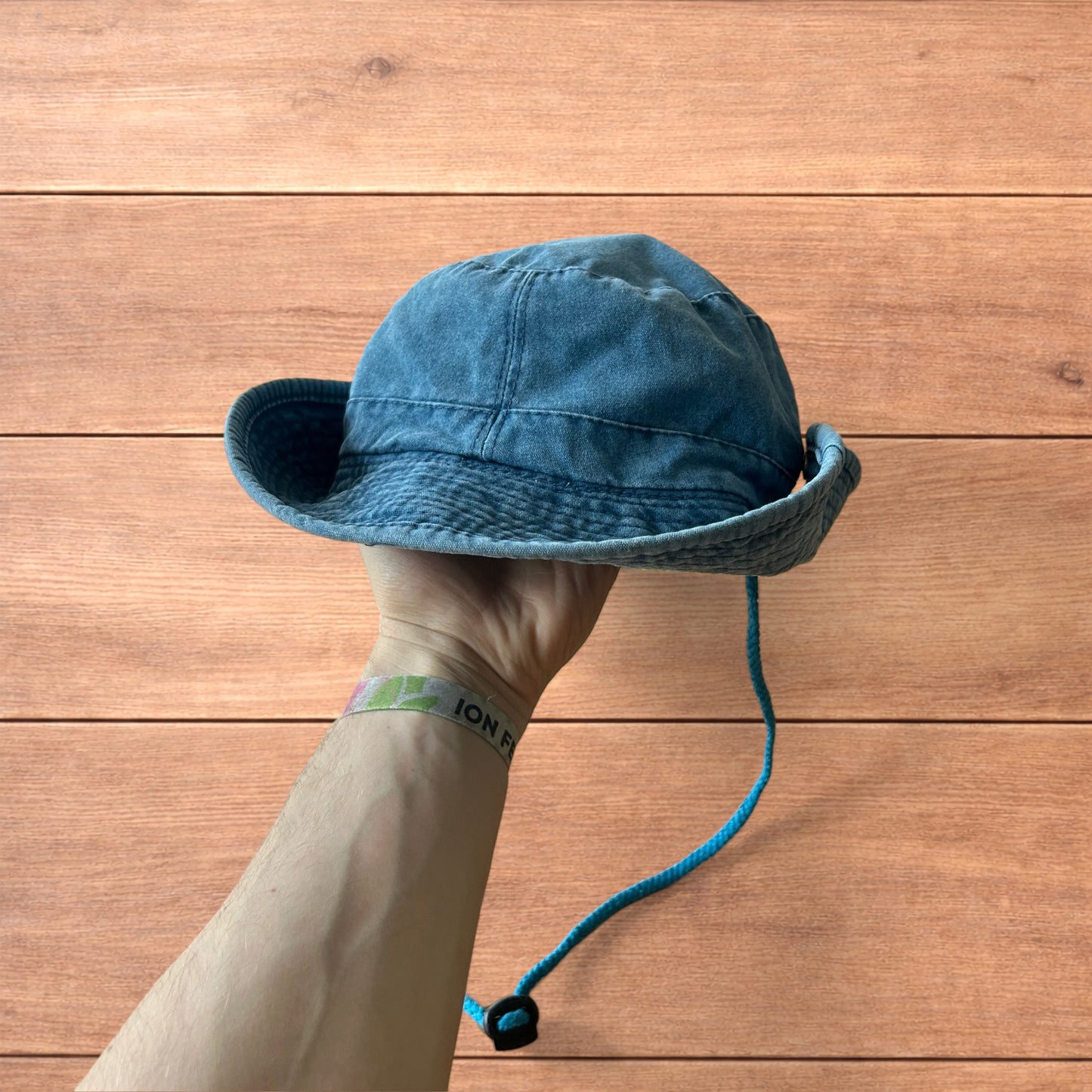 Vintage style denim fishermans boonie hat in mid blue.