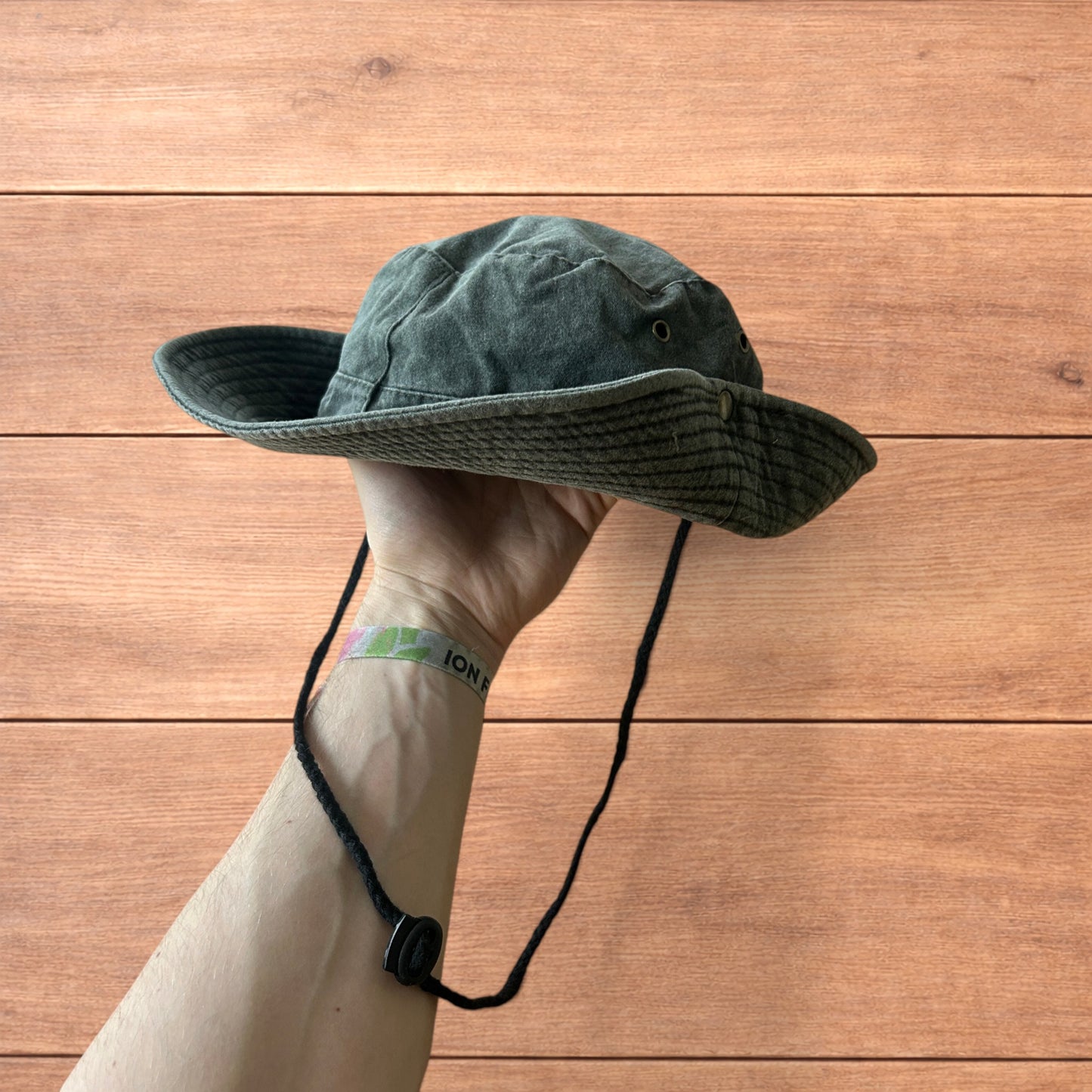 Vintage style denim fishermans boonie hat in khaki green.