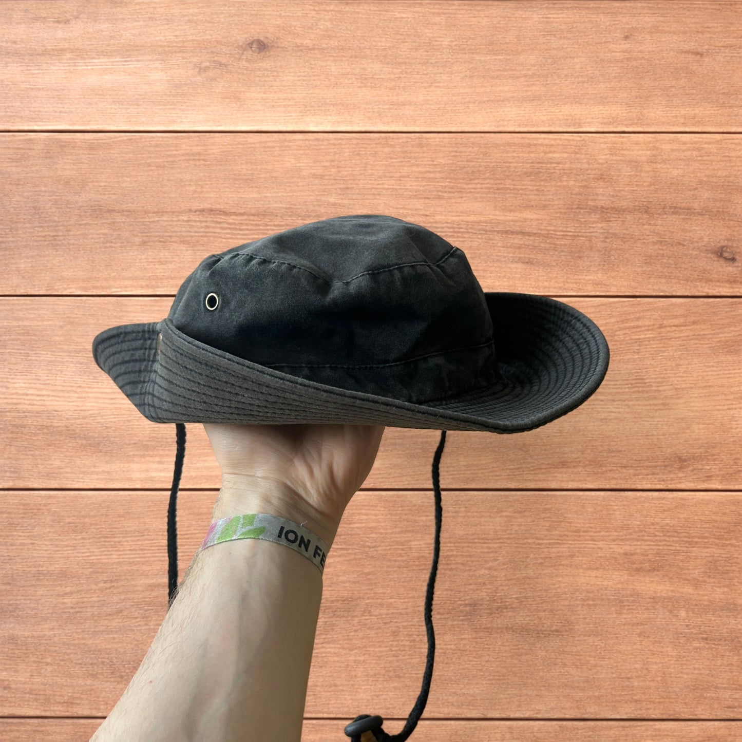 Vintage style denim fishermans boonie hat in washed black.
