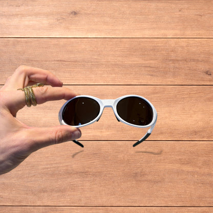 Insane mirrored polarised sunglasses in white with brown lense.