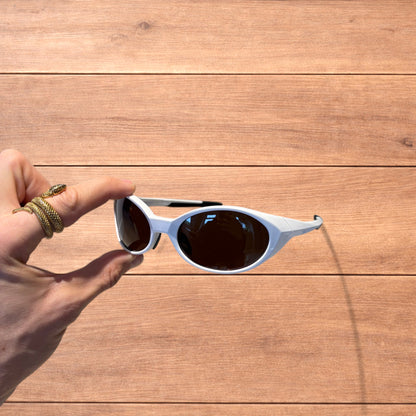 Insane mirrored polarised sunglasses in white with brown lense.