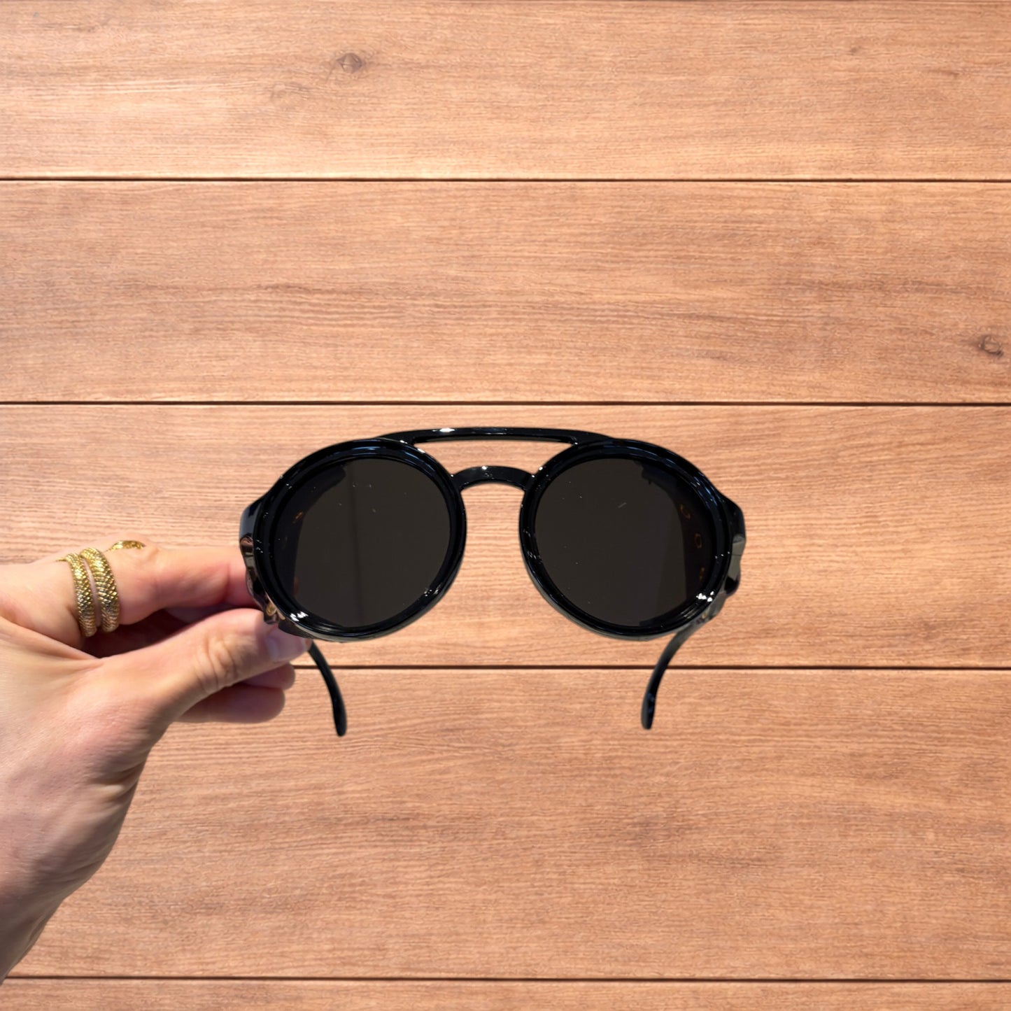 Vintage style round steampunk aviation sunglasses in brown with brown lense.