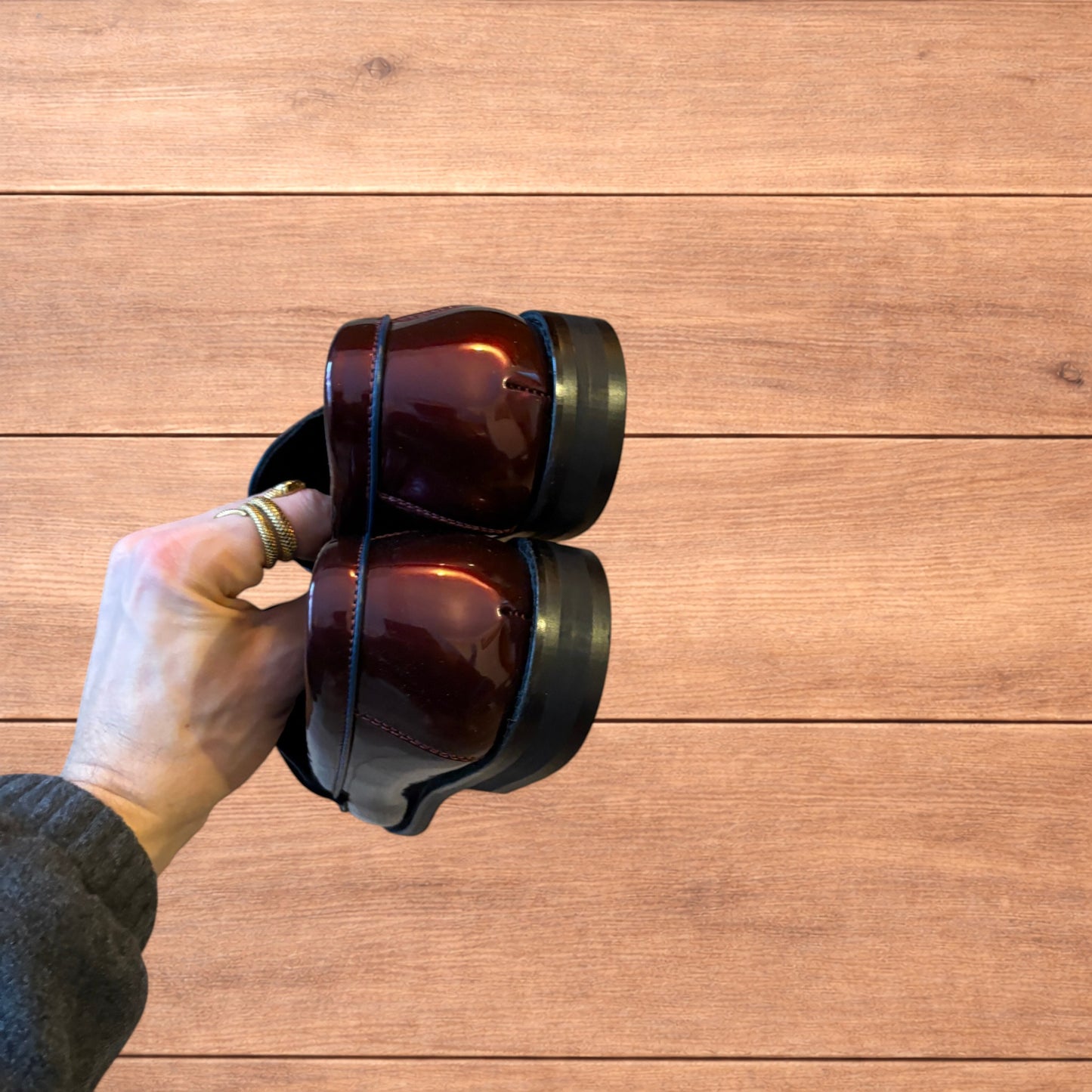 Lovely faux leather penny dress loafers shoes in oxblood red.