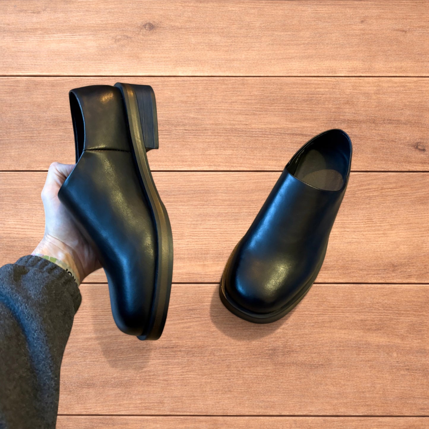 Lovely faux leather slip on loafers shoes in black.