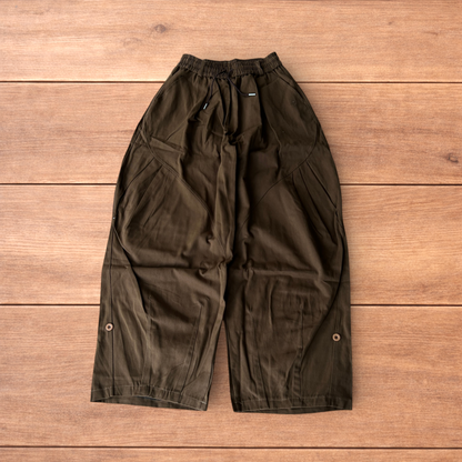 Incredible super baggy wide leg cargo trousers in brown.